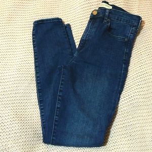 💎2/$20 GAP super high rise skinny jeans